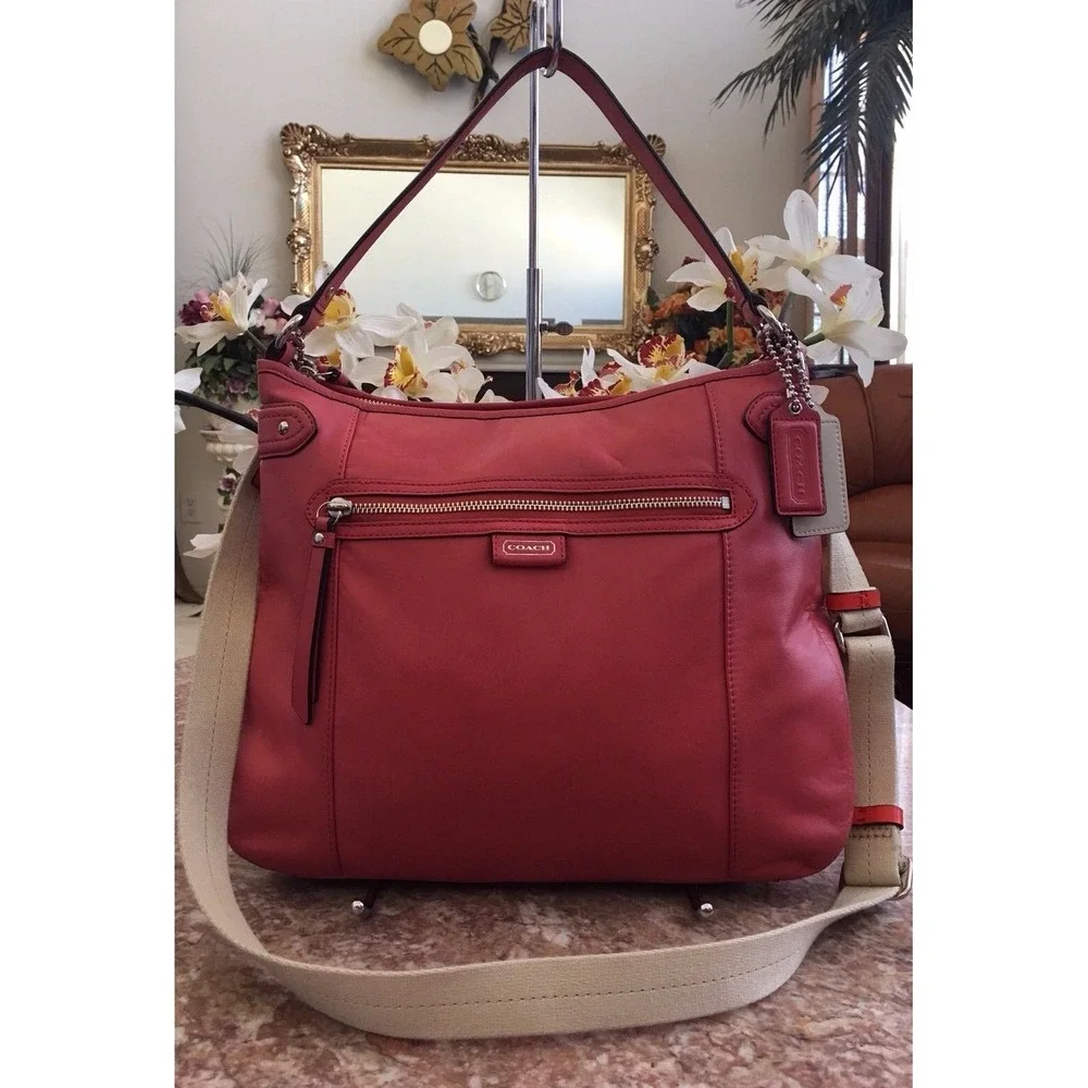 Coach Daisy Leather Convertible Hobo Shoulder Bag F23937 EUC RARE‎ MSRP $350